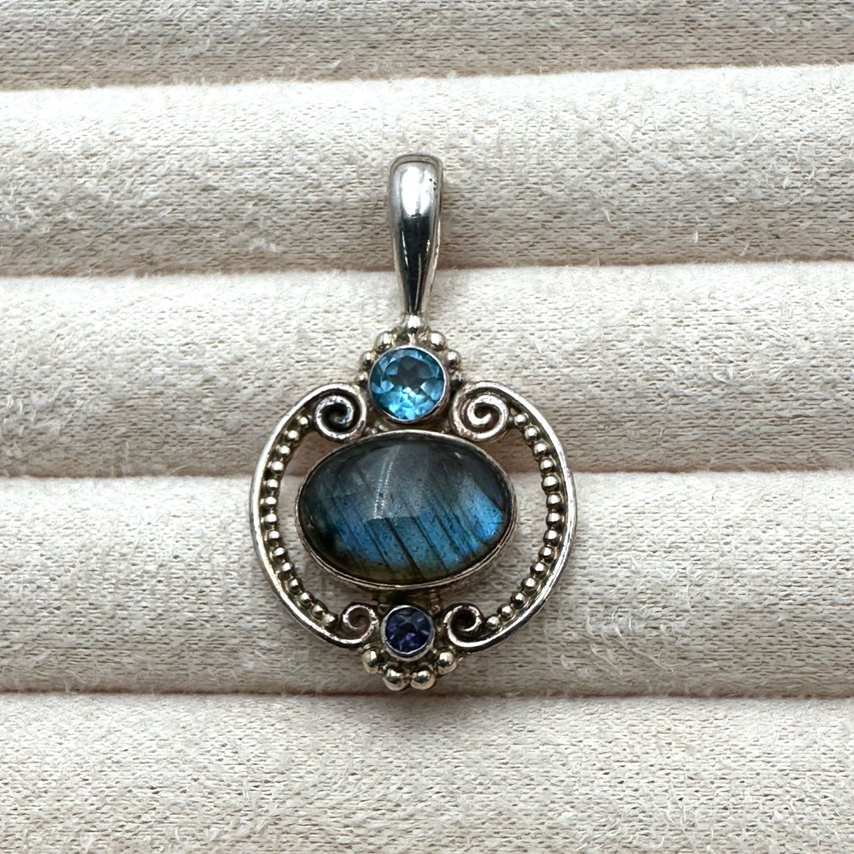 Sajen Blue Topaz Labradorite Sterling Silver Pendant 1.5"