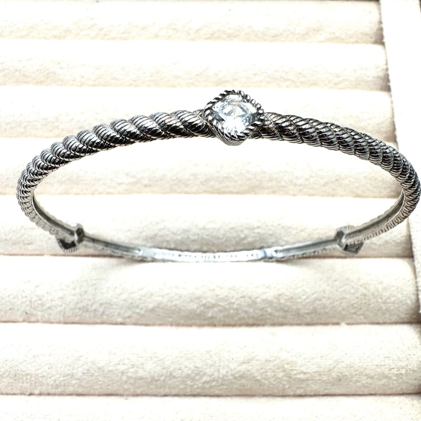 Judith Ripka Bracelet Sterling Silver Cubic Zirconia 8 Inch Bangle