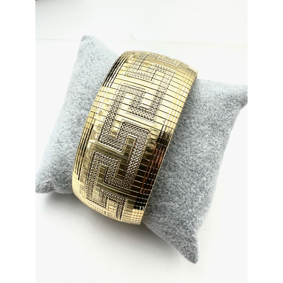 Moda Al Massimo Italy 18K Yellow Gold Plated Wide Greek Key Bracelet 7.5 Inch