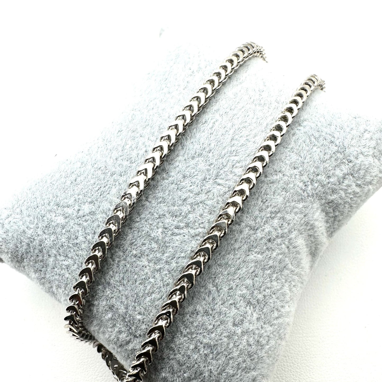Italy Sterling Silver Chevron Link Chain Necklace 29 Inch