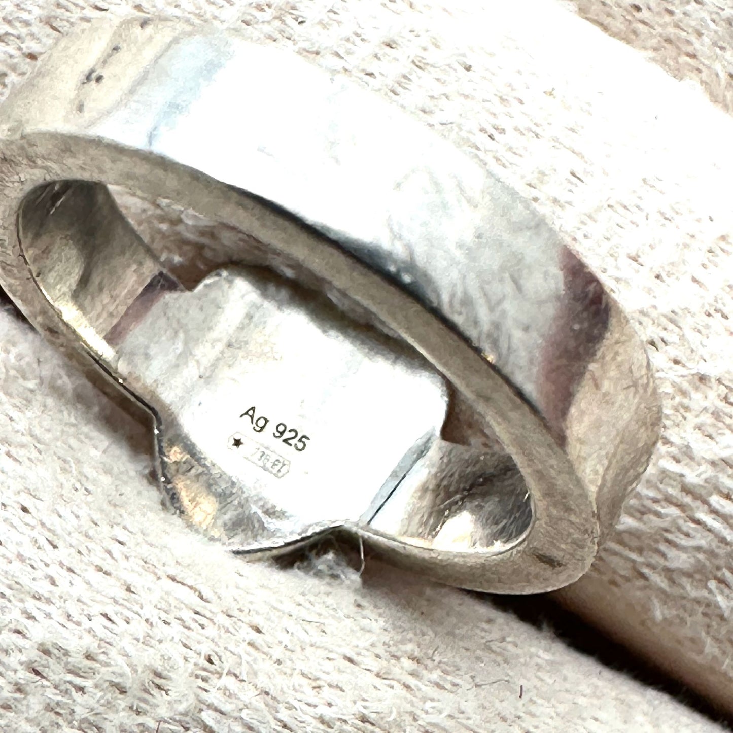 Gucci Heart Ring Sterling Silver Size 4.5 Petite Size Designer