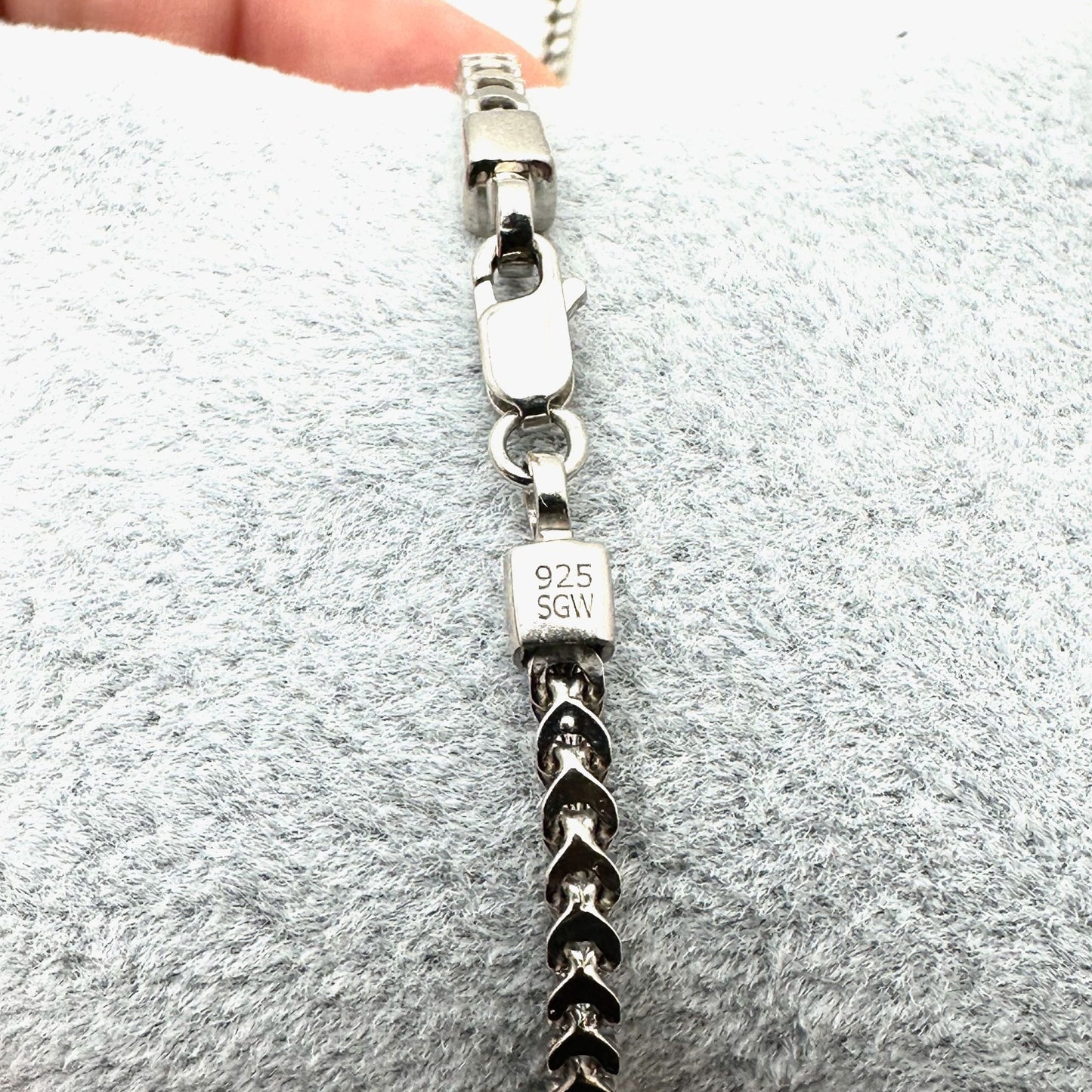 Italy Sterling Silver Chevron Link Chain Necklace 21 Inch